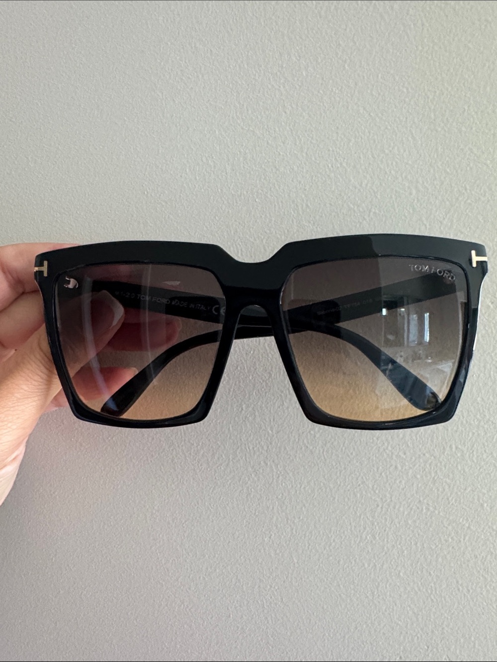 Tom Ford Black Frame Sunglasses with Brown Gradient Lenses - Picture 9 of 9